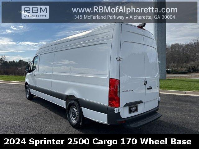 new 2024 Mercedes-Benz Sprinter 2500 car