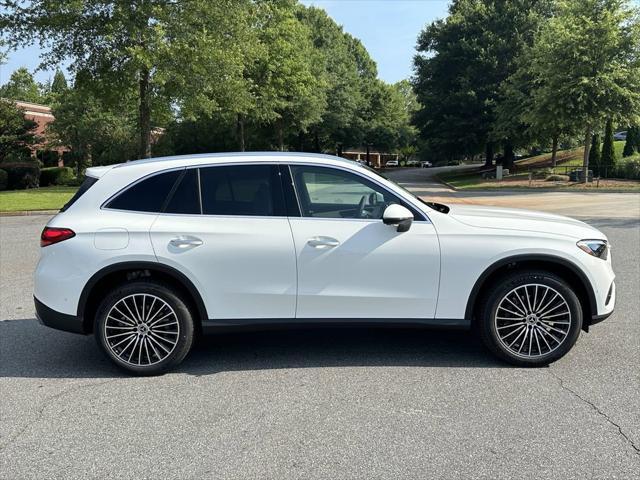 new 2025 Mercedes-Benz GLC 300 car, priced at $59,265