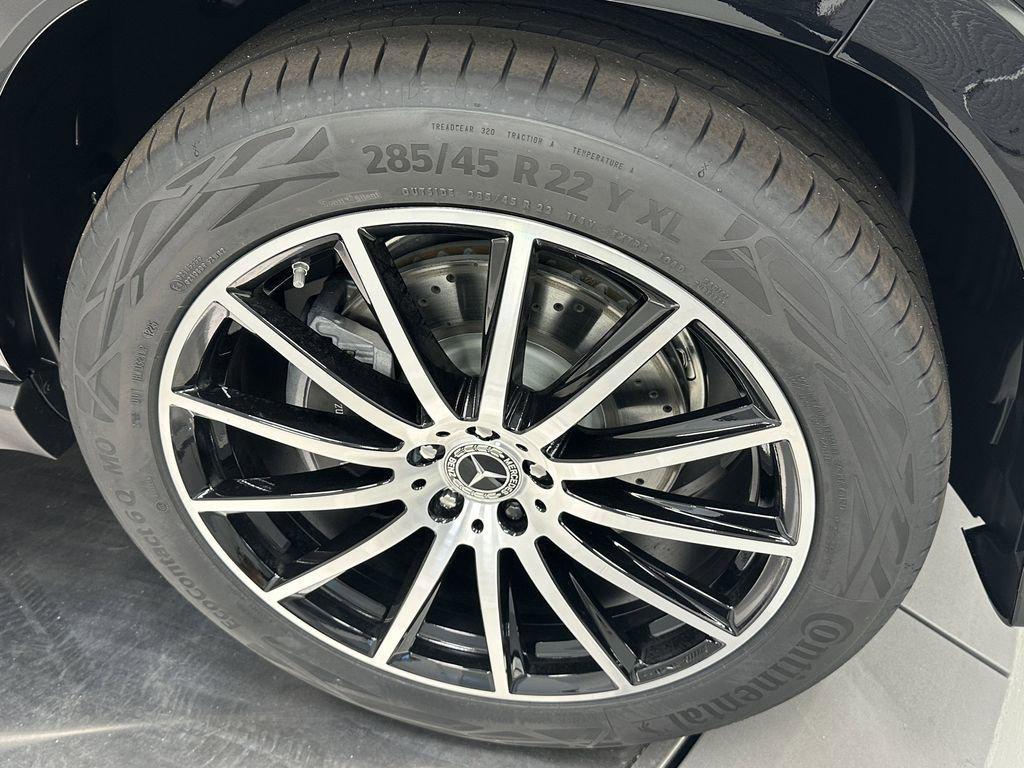 new 2026 Mercedes-Benz GLS 580 car, priced at $121,895