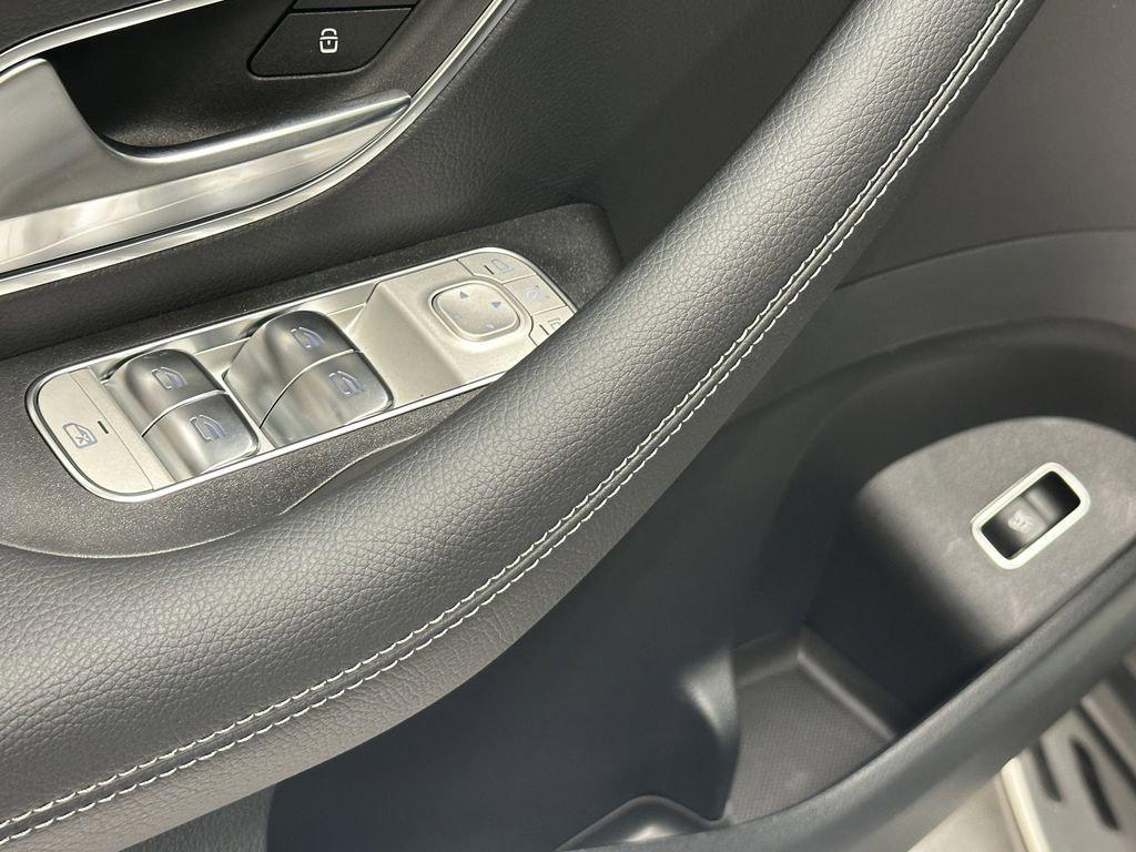 new 2026 Mercedes-Benz GLS 580 car, priced at $121,895