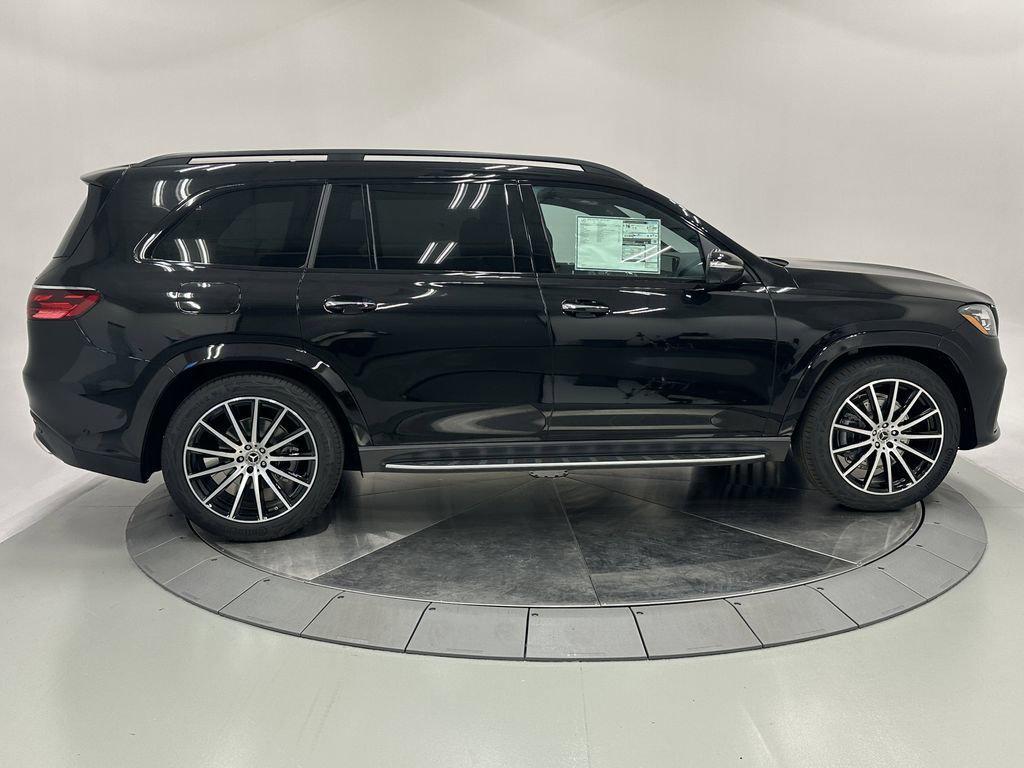 new 2026 Mercedes-Benz GLS 580 car, priced at $121,895