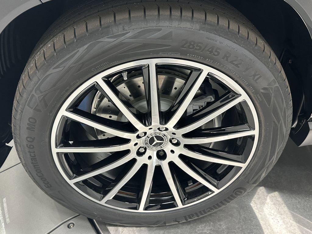 new 2026 Mercedes-Benz GLS 580 car, priced at $121,895