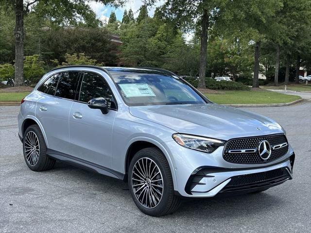 new 2024 Mercedes-Benz GLC 300 car, priced at $61,725