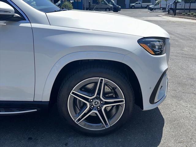 new 2025 Mercedes-Benz GLS 450 car, priced at $100,095