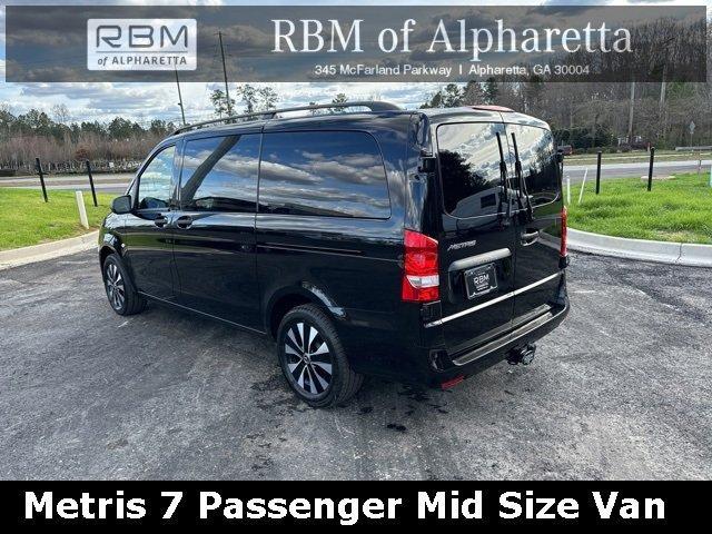 new 2023 Mercedes-Benz Metris car