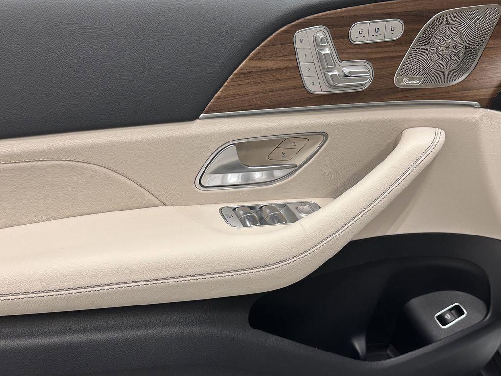 new 2026 Mercedes-Benz GLS 450 car, priced at $103,370