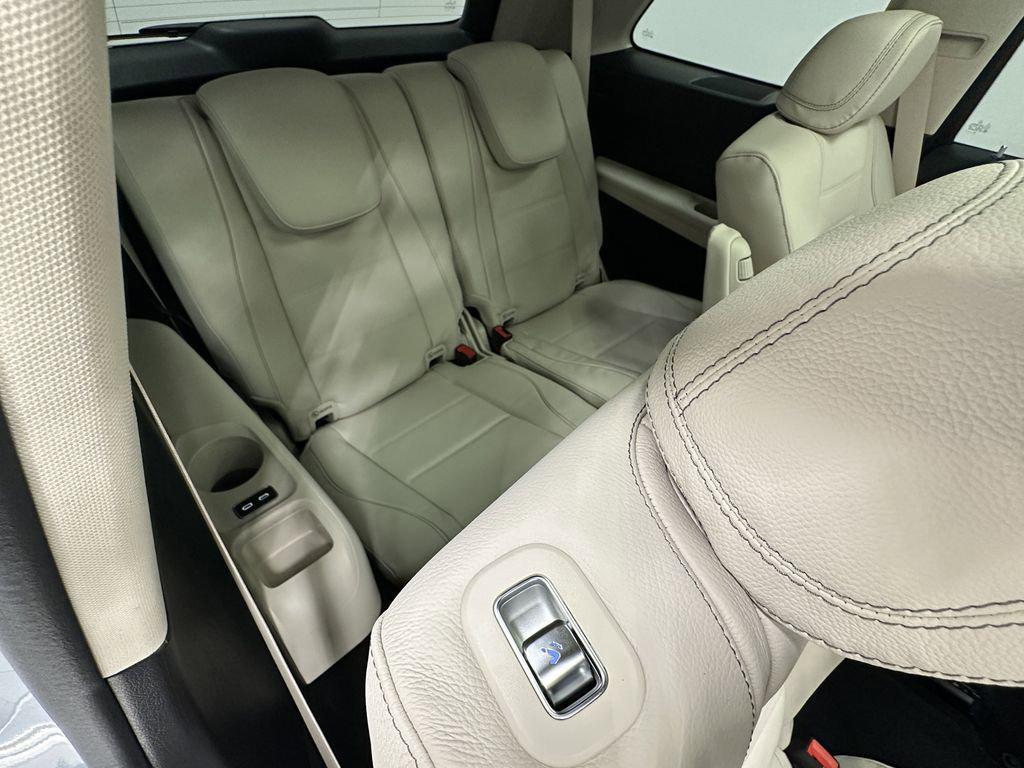 new 2026 Mercedes-Benz GLS 450 car, priced at $103,370