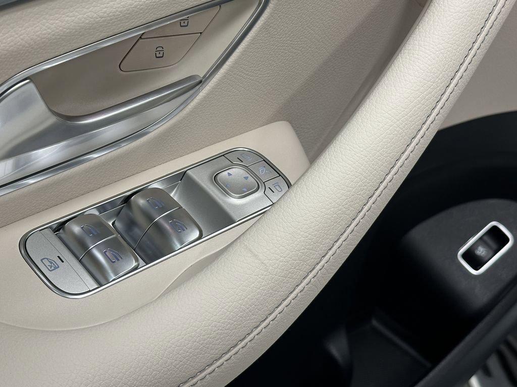 new 2026 Mercedes-Benz GLS 450 car, priced at $103,370