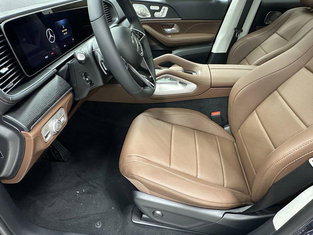 new 2026 Mercedes-Benz GLE 450 car, priced at $82,685