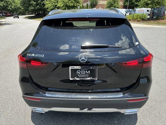 new 2025 Mercedes-Benz GLA 250 car, priced at $49,270