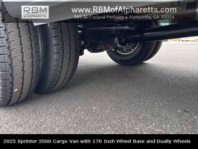 new 2025 Mercedes-Benz Sprinter 3500 car