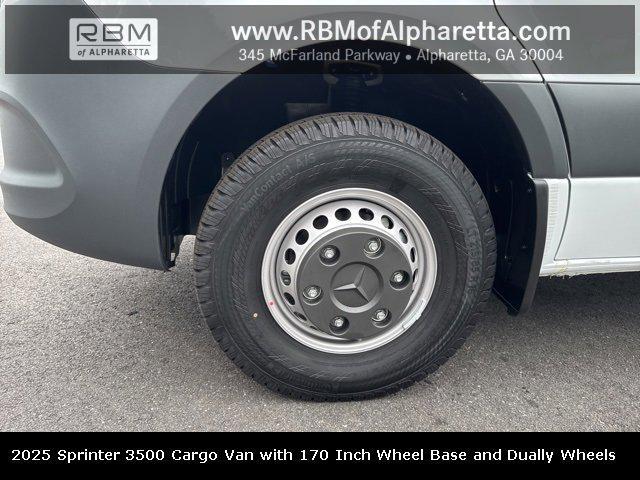 new 2025 Mercedes-Benz Sprinter 3500 car