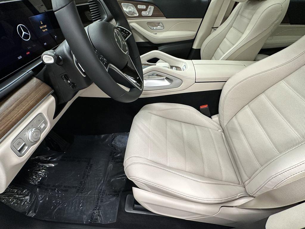 new 2026 Mercedes-Benz GLS 450 car, priced at $99,555