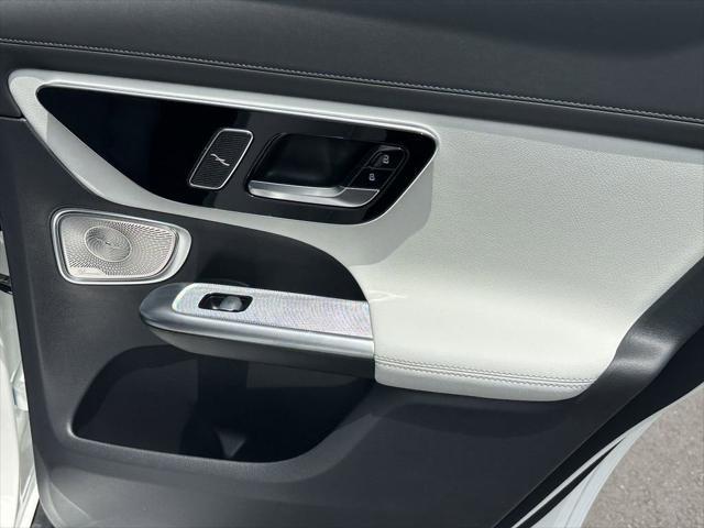 new 2025 Mercedes-Benz GLC 300 car, priced at $62,920