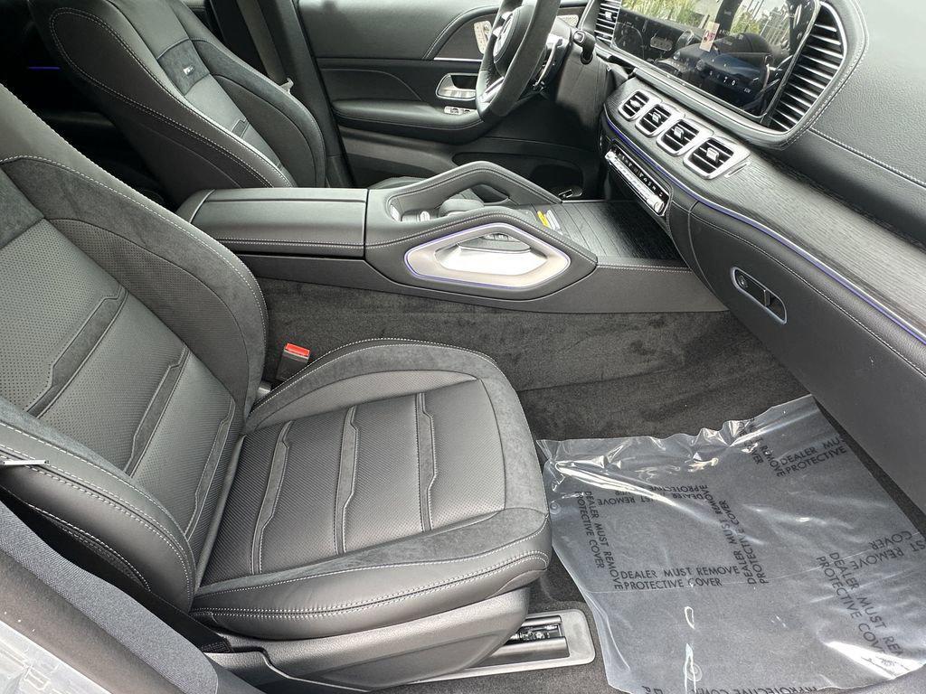 new 2026 Mercedes-Benz AMG GLE 53 car, priced at $101,325