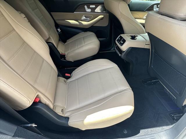 new 2025 Mercedes-Benz GLS 580 car, priced at $121,505