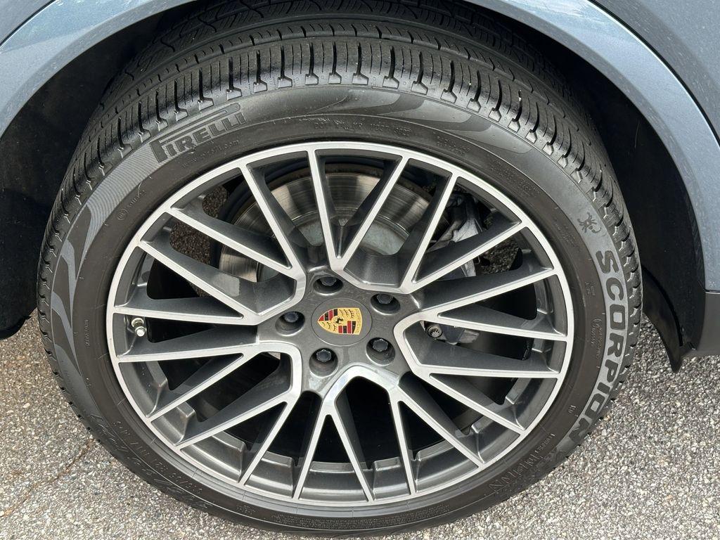used 2019 Porsche Cayenne car