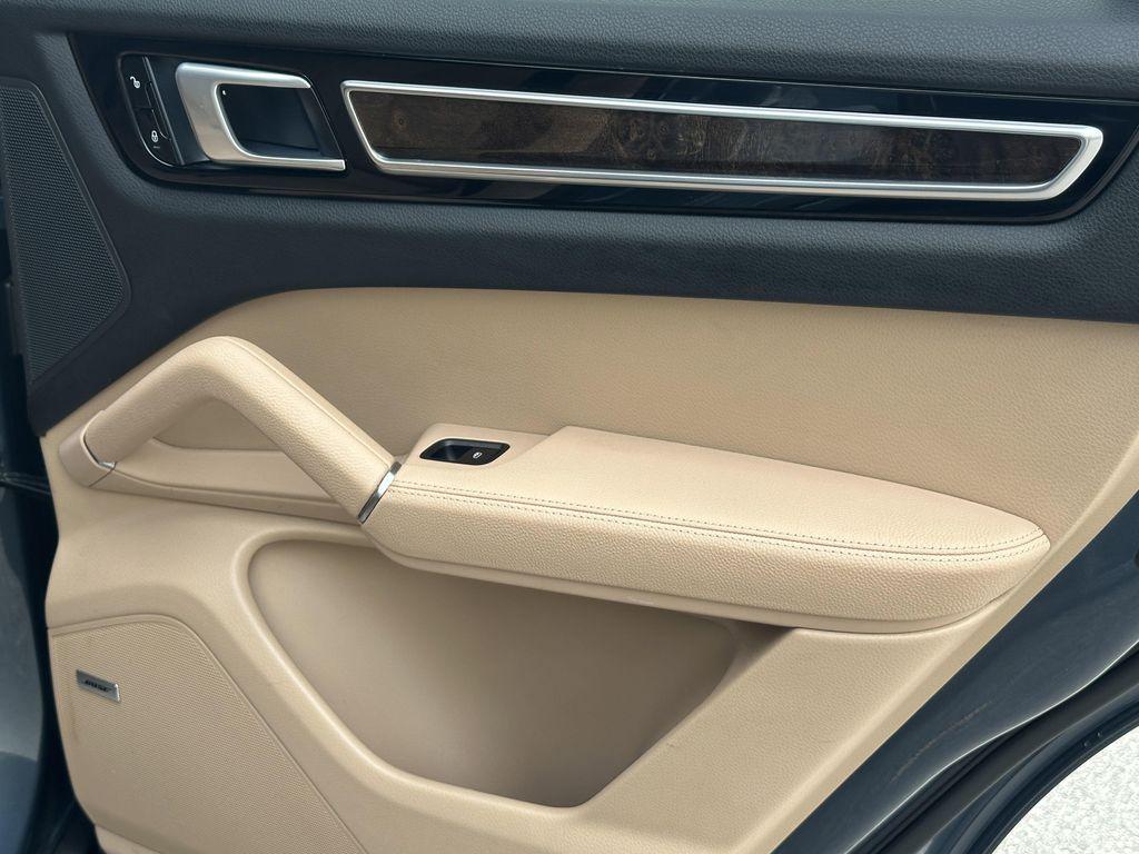 used 2019 Porsche Cayenne car