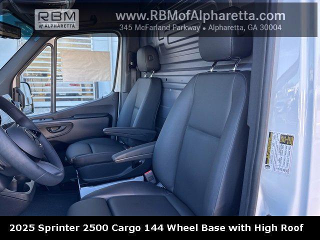 new 2025 Mercedes-Benz Sprinter 2500 car