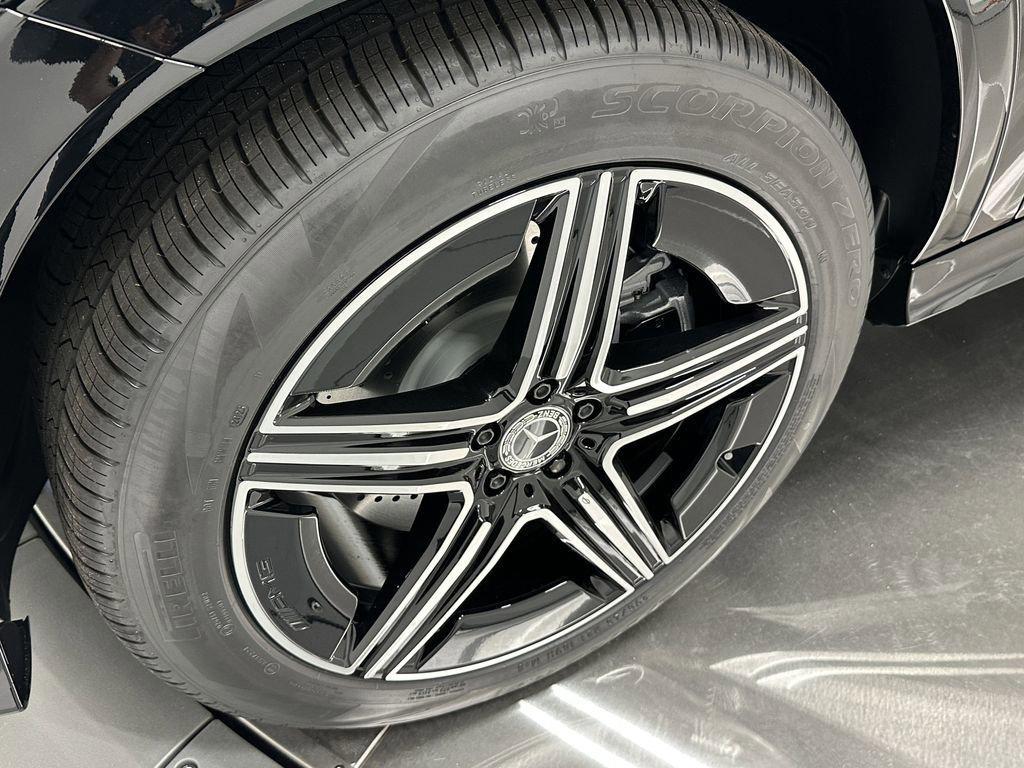 new 2026 Mercedes-Benz GLE 450 car, priced at $85,215