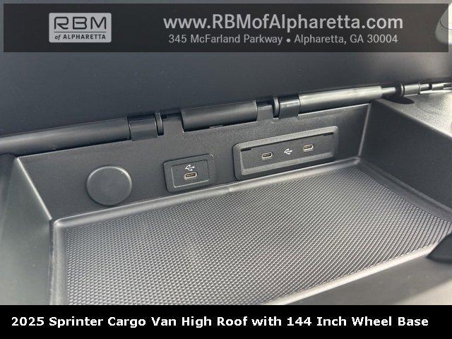 new 2025 Mercedes-Benz Sprinter 2500 car