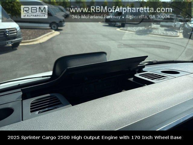 new 2025 Mercedes-Benz Sprinter 2500 car
