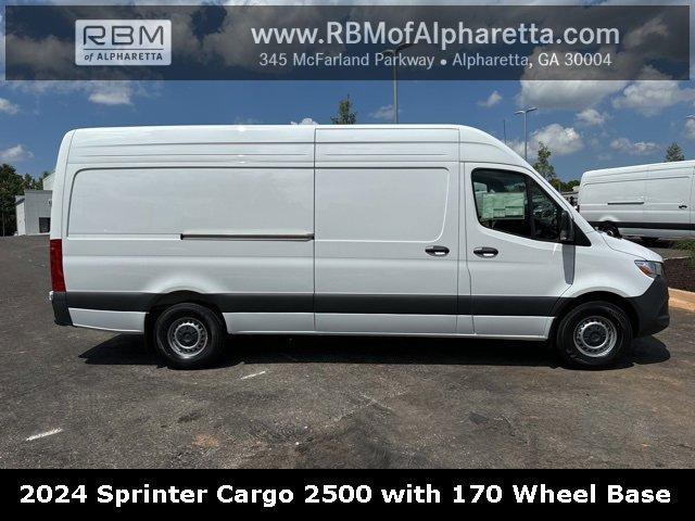 new 2024 Mercedes-Benz Sprinter 2500 car