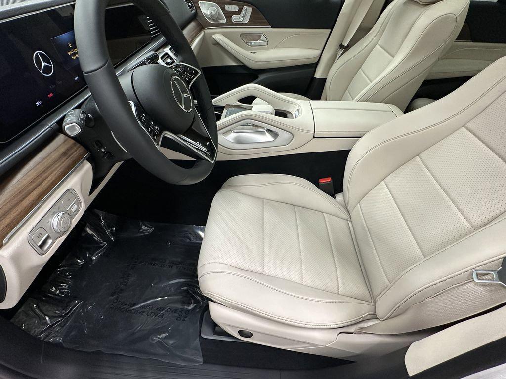 new 2026 Mercedes-Benz GLE 450 car, priced at $82,660