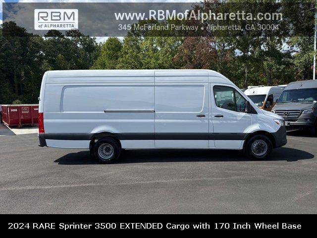 new 2024 Mercedes-Benz Sprinter 3500 car