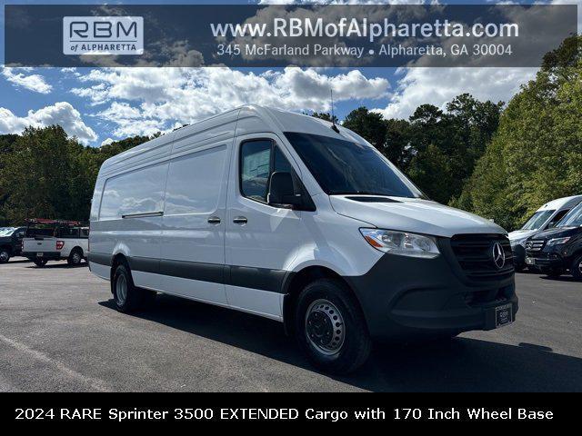 new 2024 Mercedes-Benz Sprinter 3500 car