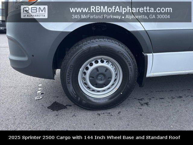 new 2025 Mercedes-Benz Sprinter 2500 car