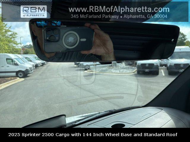 new 2025 Mercedes-Benz Sprinter 2500 car