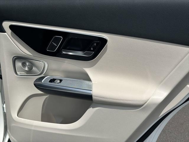 new 2025 Mercedes-Benz GLC 300 car, priced at $59,465