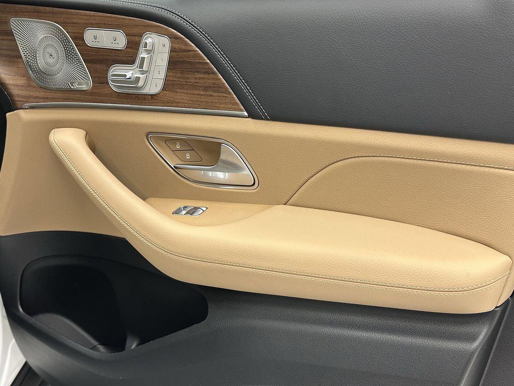 new 2026 Mercedes-Benz GLE 450 car, priced at $85,705
