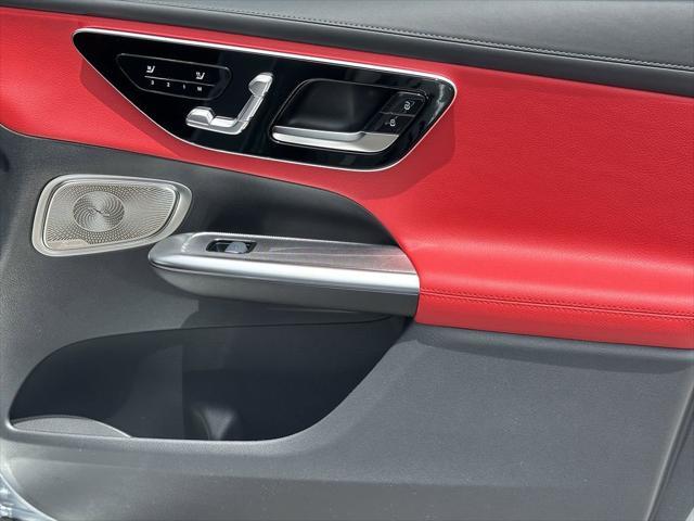 new 2025 Mercedes-Benz GLC 300 car, priced at $71,015