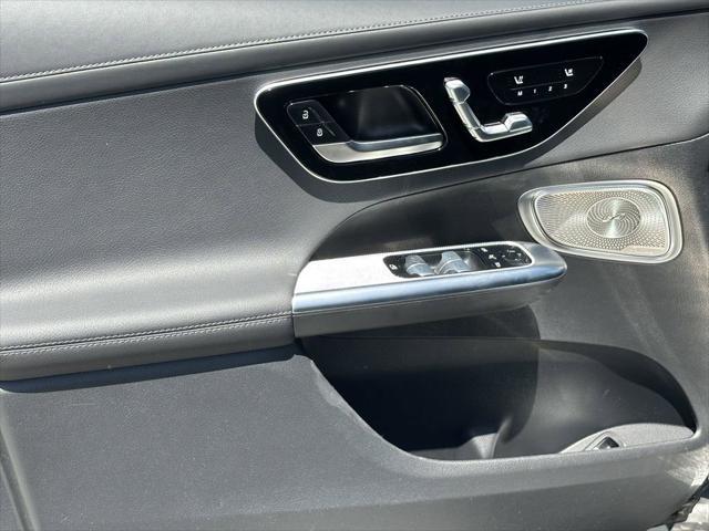 new 2025 Mercedes-Benz GLC 300 car, priced at $62,175