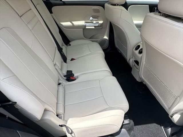 new 2025 Mercedes-Benz GLB 250 car, priced at $53,065