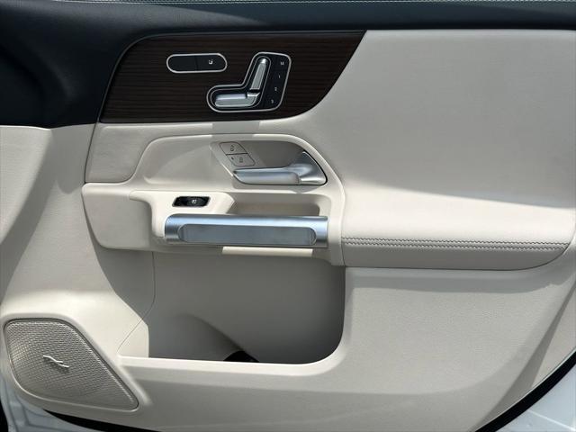 new 2025 Mercedes-Benz GLB 250 car, priced at $53,065