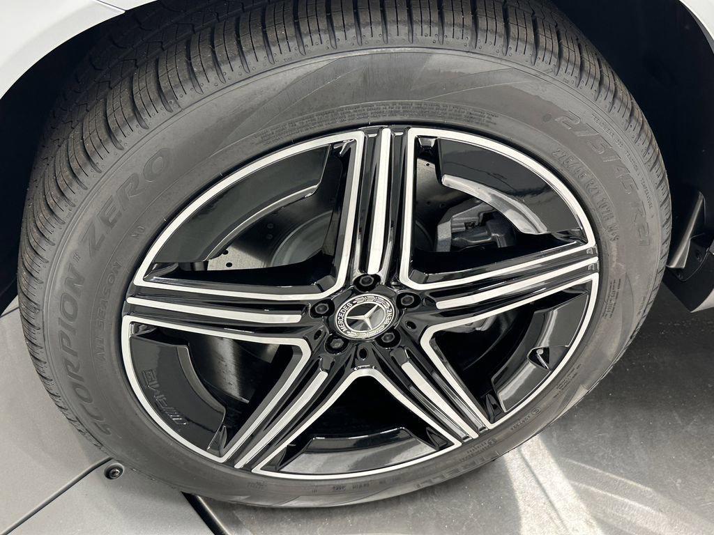 new 2026 Mercedes-Benz GLE 450 car, priced at $81,355