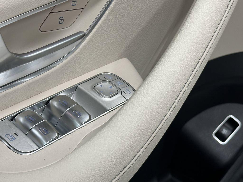 new 2026 Mercedes-Benz GLE 450 car, priced at $81,485
