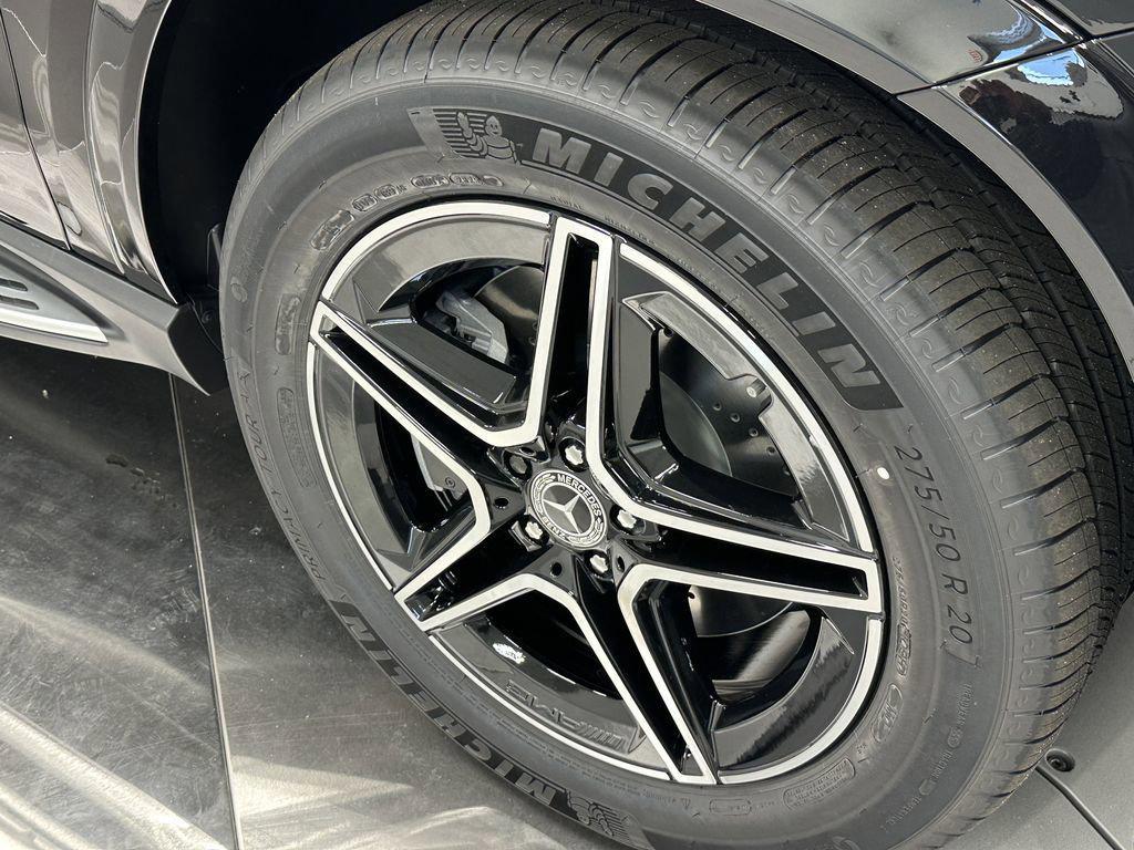 new 2026 Mercedes-Benz GLE 450 car, priced at $81,485