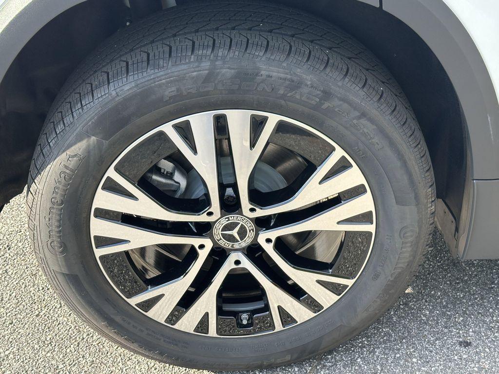 used 2025 Mercedes-Benz GLA 250 car, priced at $41,999