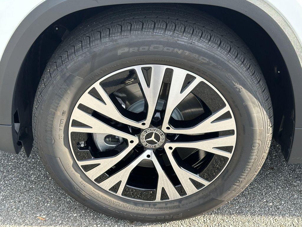 used 2025 Mercedes-Benz GLA 250 car, priced at $41,999