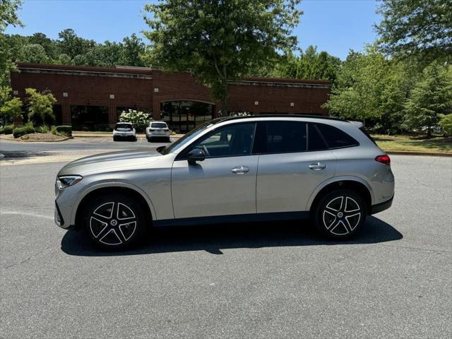 new 2024 Mercedes-Benz GLC 300 car, priced at $61,105