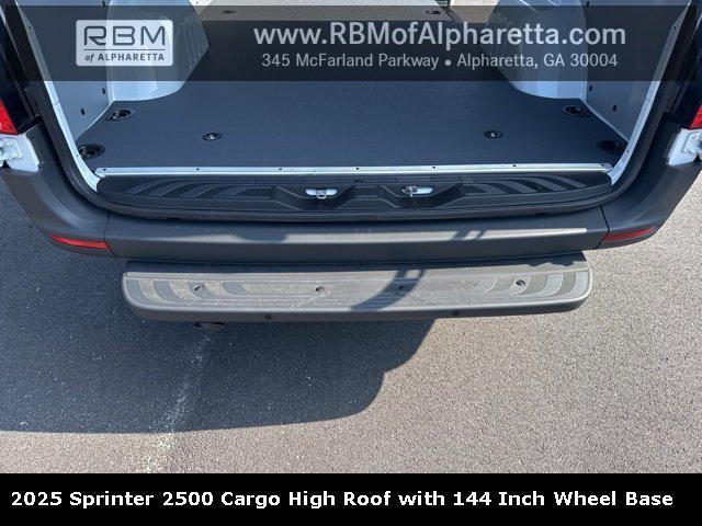 new 2025 Mercedes-Benz Sprinter 2500 car