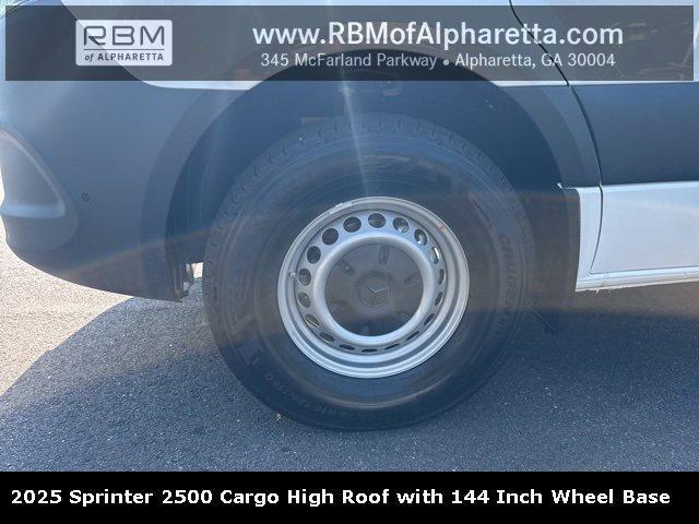 new 2025 Mercedes-Benz Sprinter 2500 car