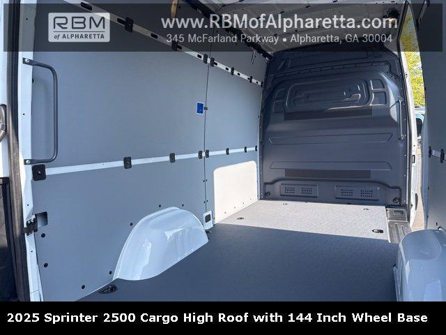 new 2025 Mercedes-Benz Sprinter 2500 car