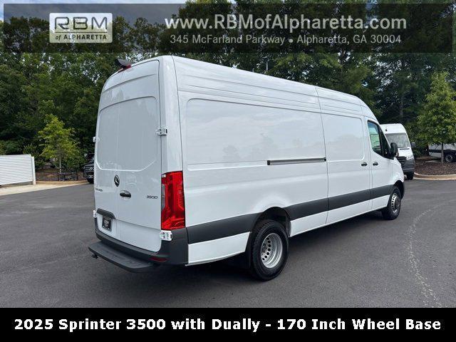 new 2025 Mercedes-Benz Sprinter 3500 car
