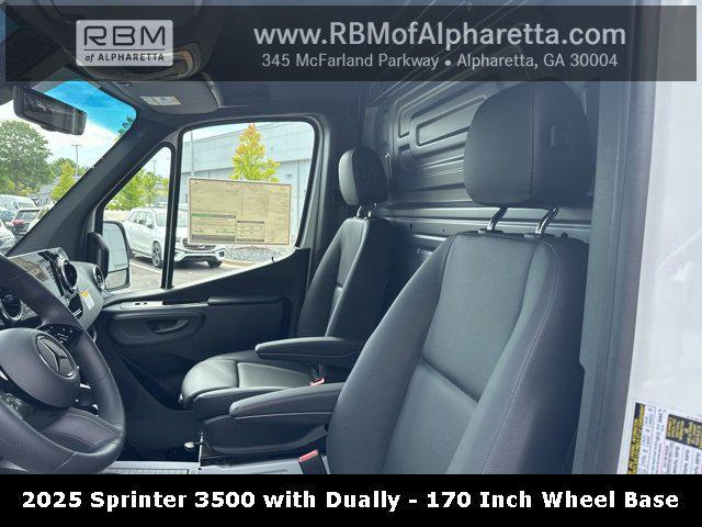 new 2025 Mercedes-Benz Sprinter 3500 car