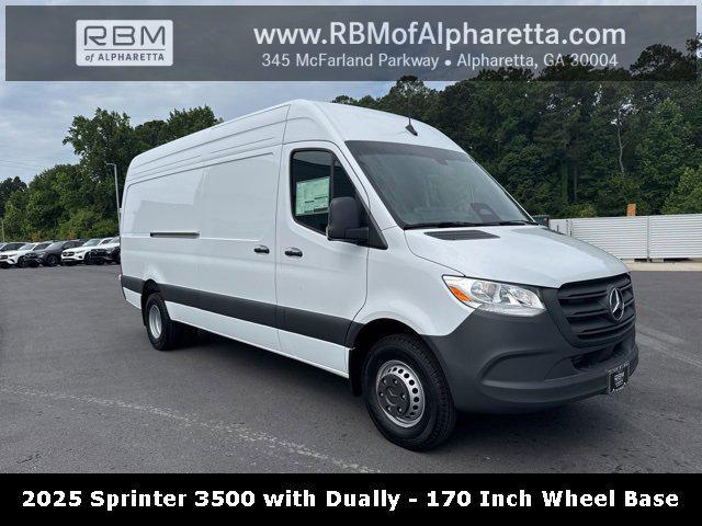 new 2025 Mercedes-Benz Sprinter 3500 car